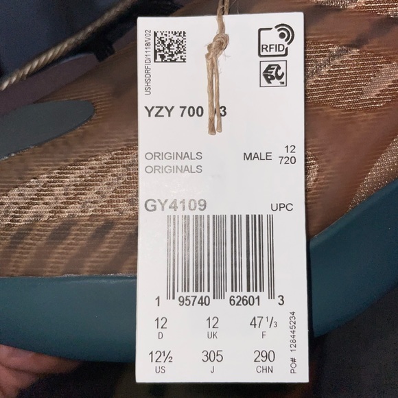 YZY 700 V3 Copper Fade - Picture 5 of 6